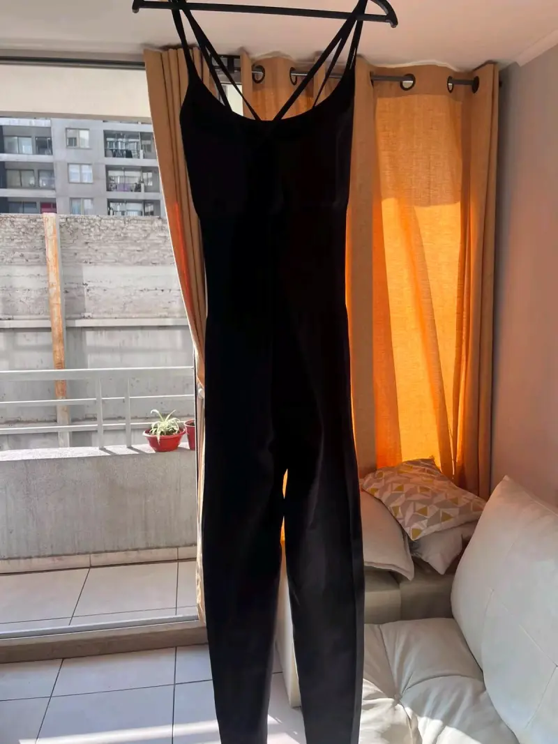 Enterito negro elegante - 2