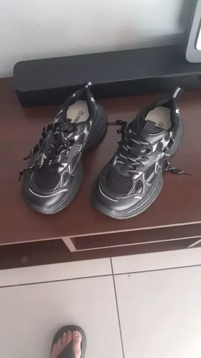 Zapatillas deportivas negras - miniatura 2
