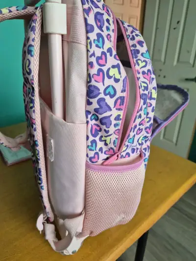 Mochila infantil con ruedas estampada - miniatura 4