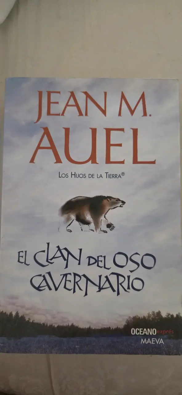 Libro El Clan del Oso Cavernario - 1