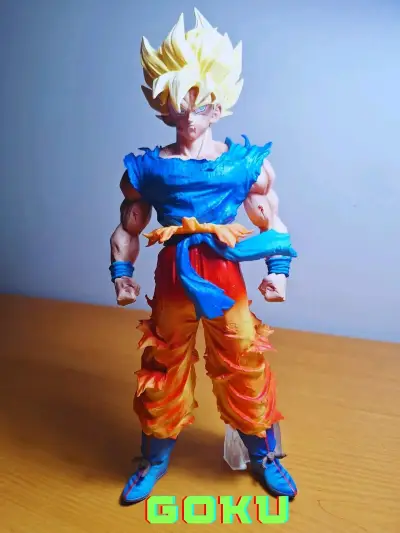 Figura de acción Goku Super Saiyan - miniatura 1