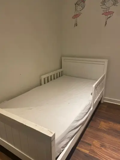 Cama infantil de transición blanca - miniatura 1