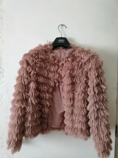 Chaqueta peluda rosada - miniatura 1