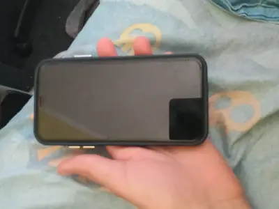 iPhone 11 72%bateria - miniatura 1