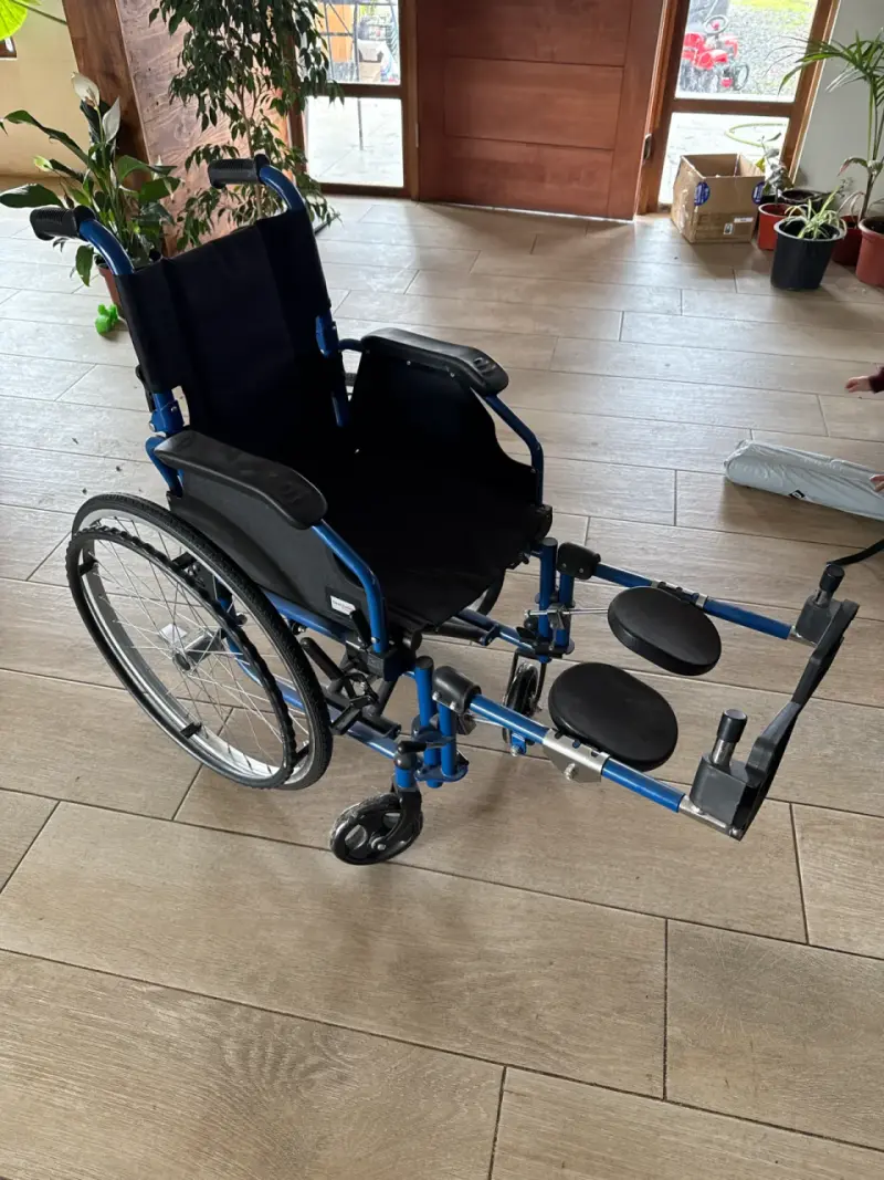 Silla de ruedas traumatológica infantil - 3