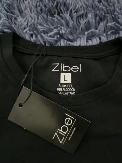 Polera negra Zibel L - miniatura 3