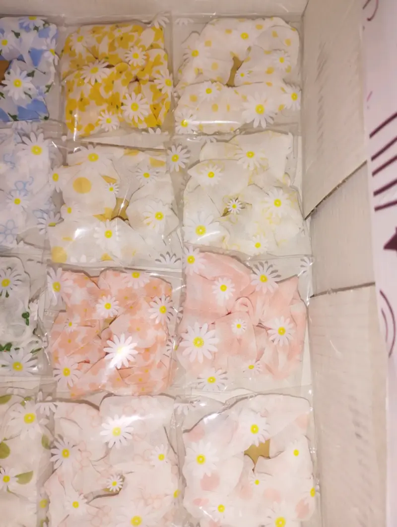 Set de scrunchies estampados - 3
