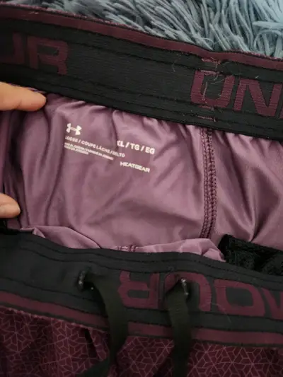 Short deportivo burdeos y negro - miniatura 5