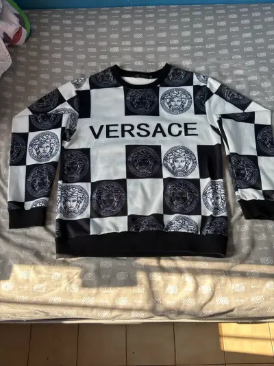 Polerón Versace blanco y negro - miniatura 1