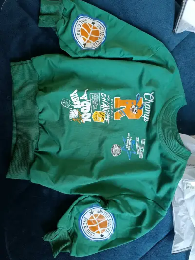 Polerón verde con estampados - miniatura 1