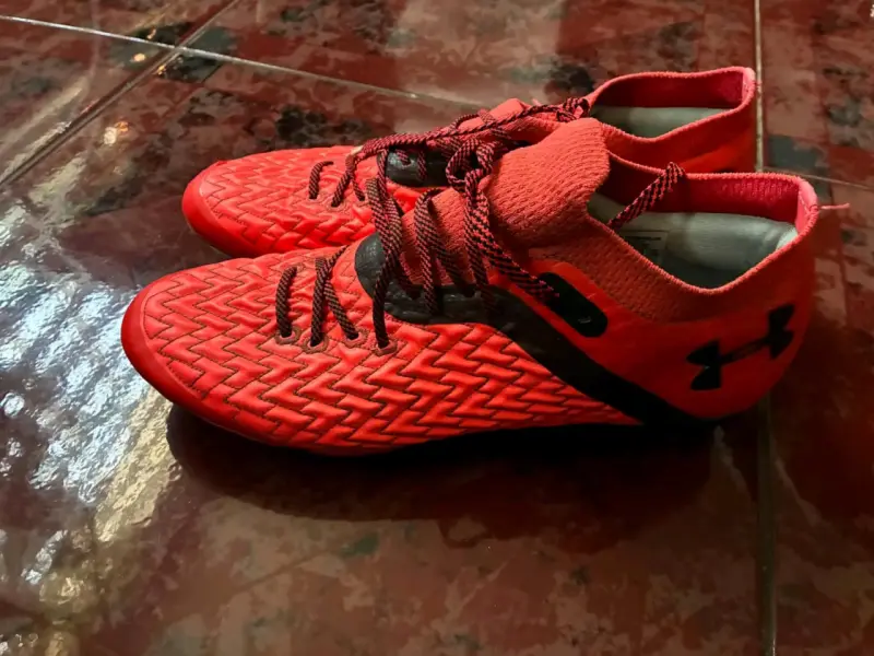 Zapatillas deportivas rojas - 1