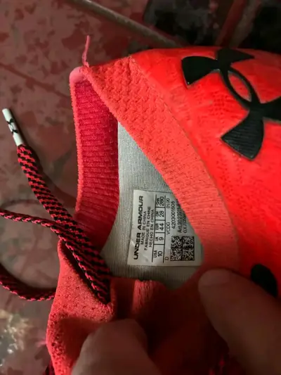 Zapatillas deportivas rojas - miniatura 3