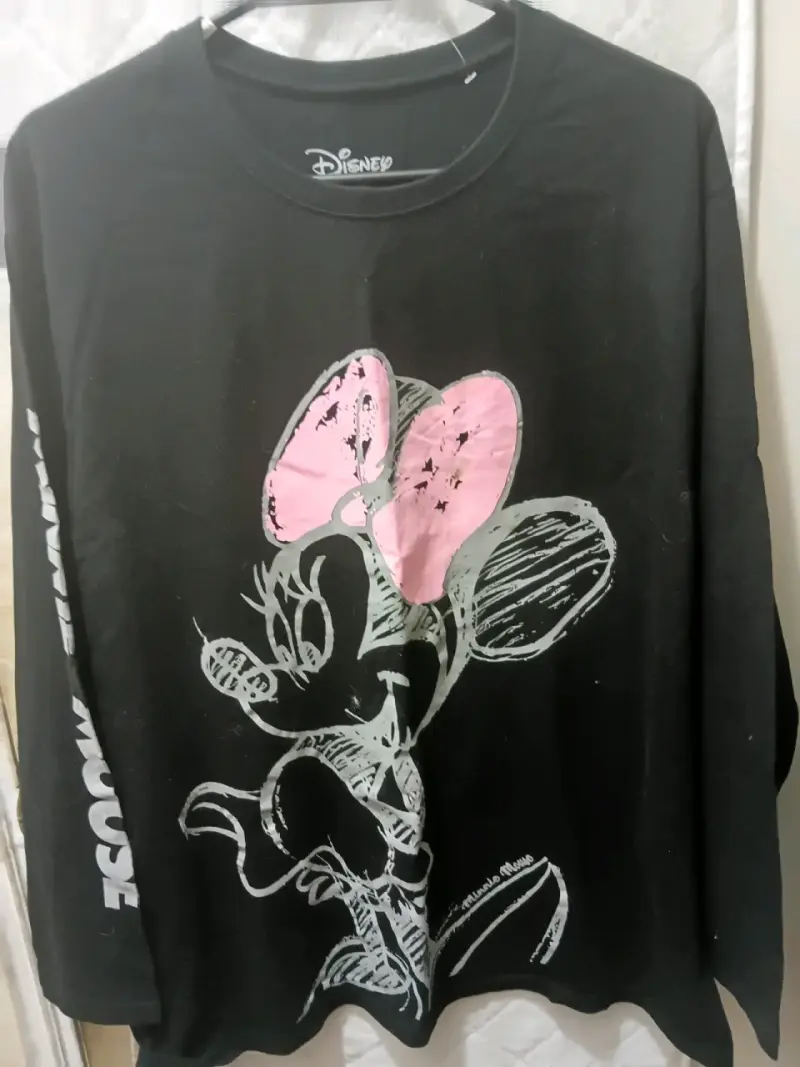 Polera Disney Minnie Mouse negra