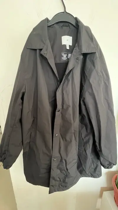 Chaqueta abrigo  negra outdoor - miniatura 1