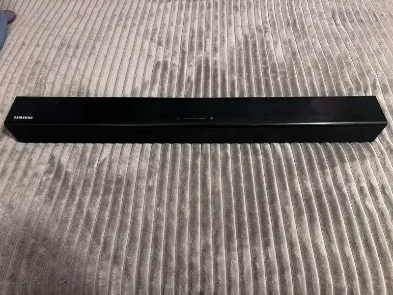 Barra de sonido Hisense con subwoofer + barra smng - 3