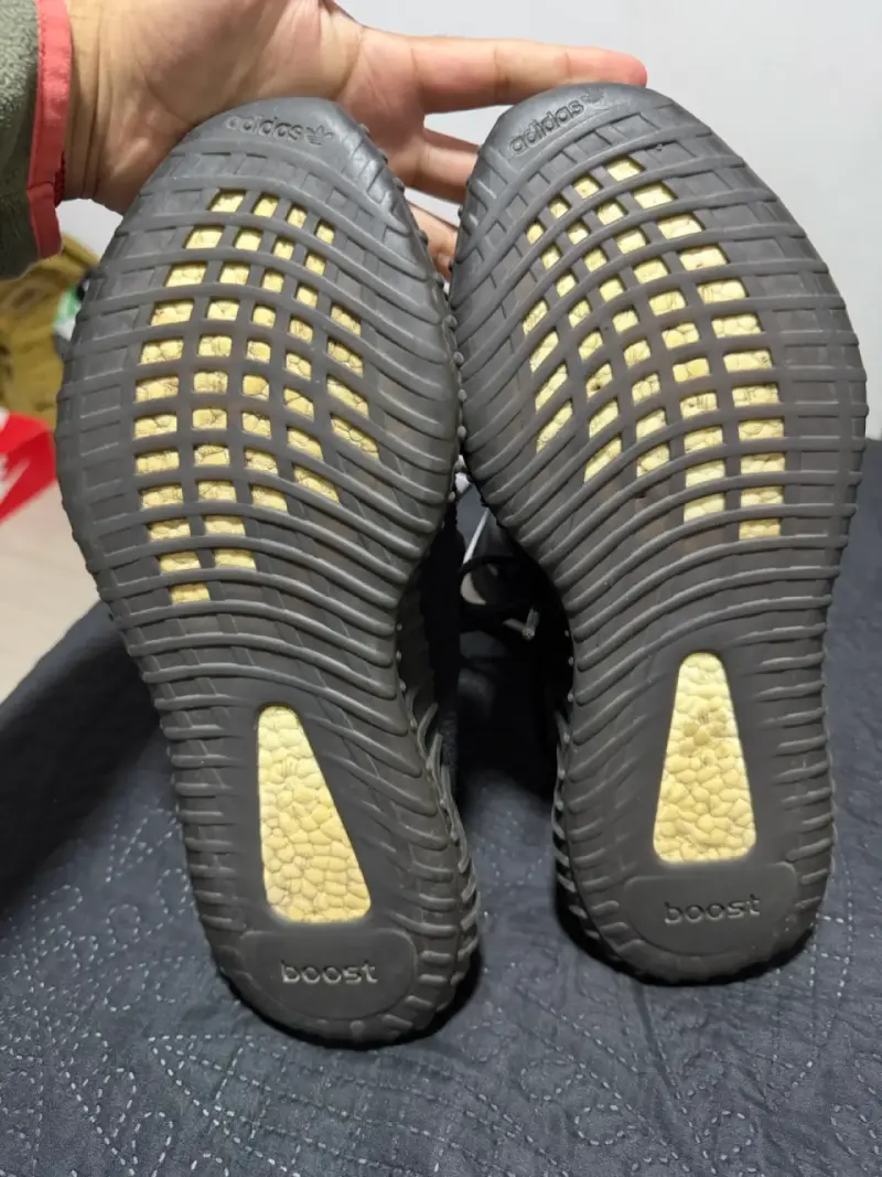 Yeezy 350 v2 - 5