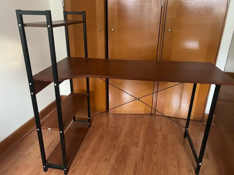 Escritorio con estantería de madera - 3