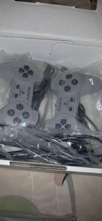 Sony PlayStation 1 - miniatura 5