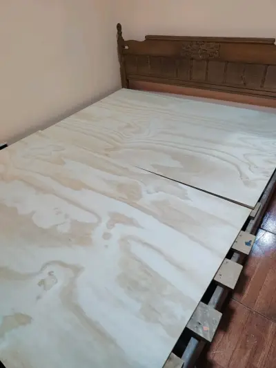Cama matrimonial madera clásica - miniatura 1