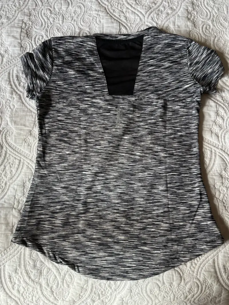 Polera deportiva gris jaspeada - 2