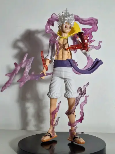 Figura de colección niña luffy - miniatura 1