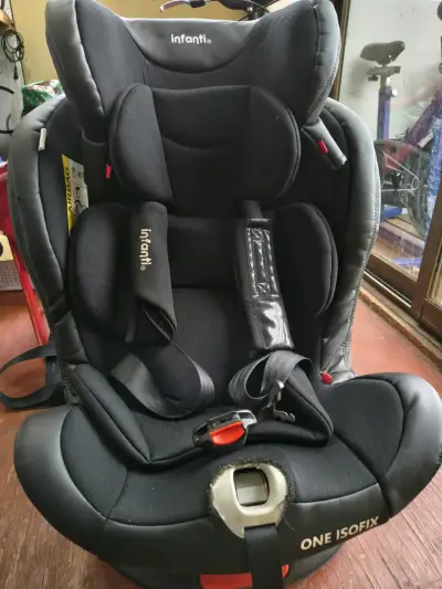 Silla de auto Infanti negra - miniatura 1