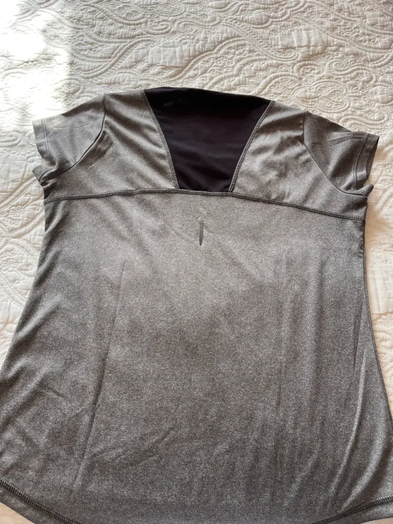 Polera deportiva gris mujer - 2