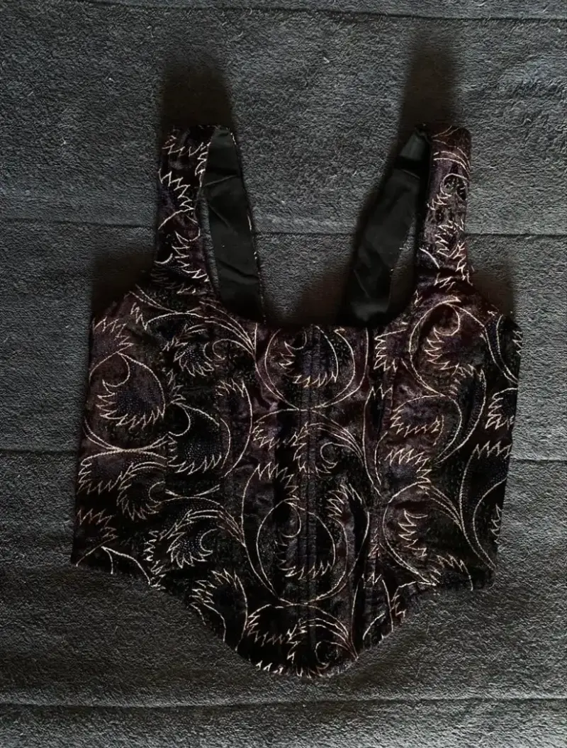 Corset bordado - 1