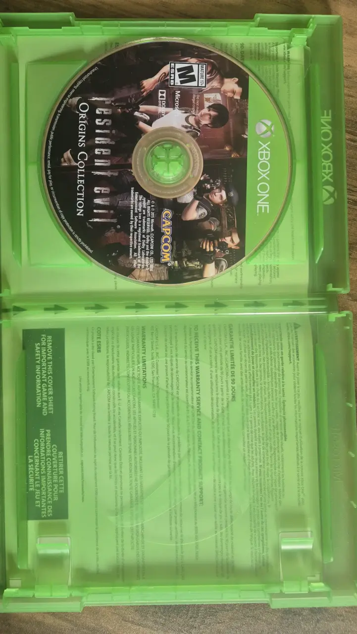 Resident Evil Origins Collection Xbox One - 2
