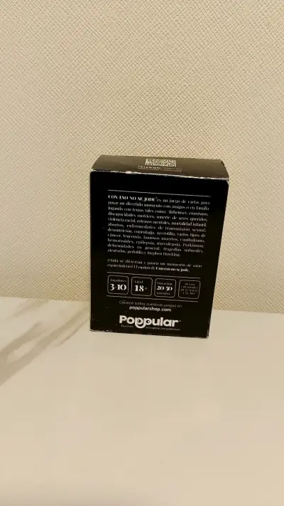 Juego de cartas humor negro - miniatura 2