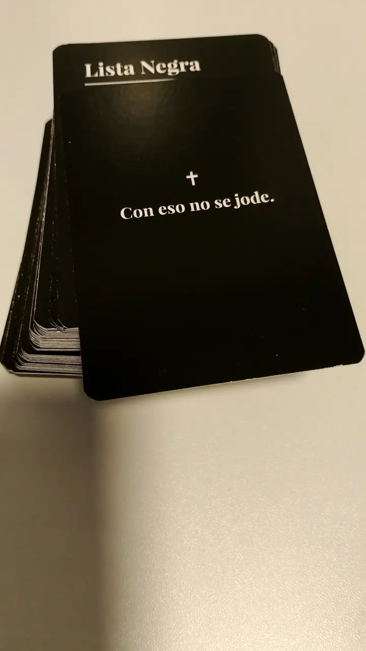 Juego de cartas humor negro - 3