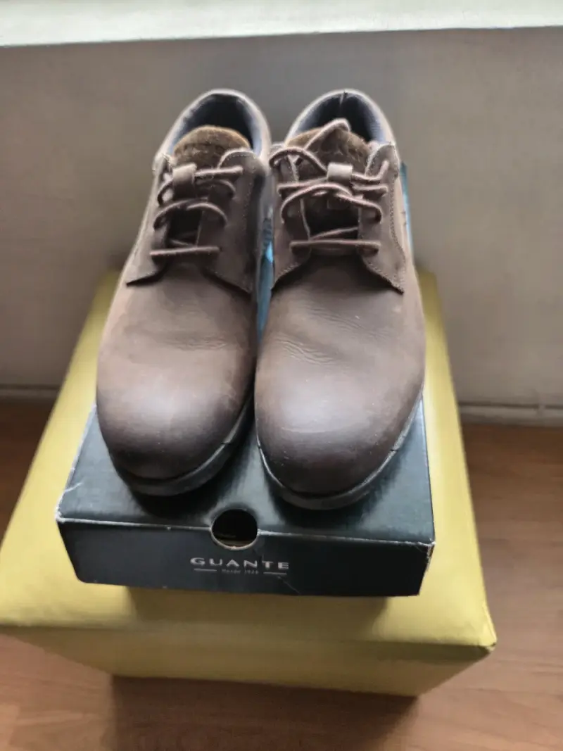 Zapatos marrones de cuero. Marca Guante - 1