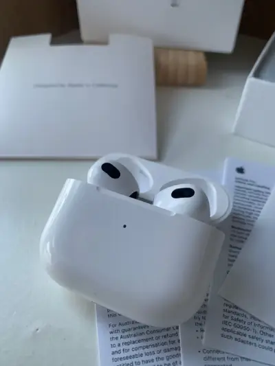 AirPods 3era generación - miniatura 2