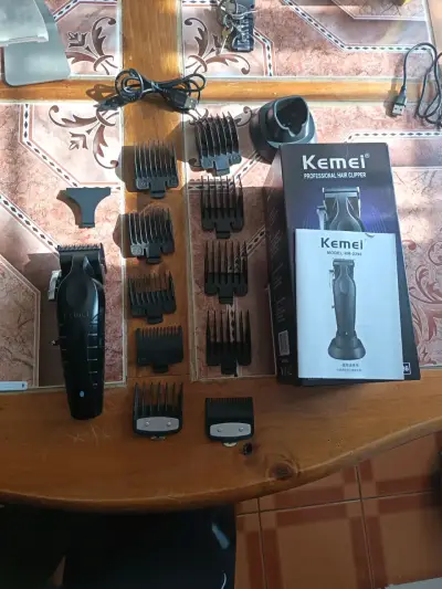 Máquina cortapelo Kemei profesional - miniatura 1