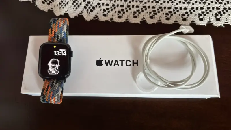 Smartwatch Apple SE 2da. Generación - 1