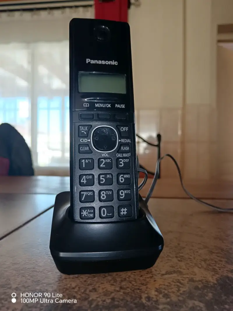Telefonos gemelos inalambrico Panasonic PNLC1023 - 4