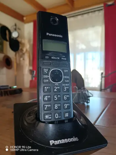 Telefonos gemelos inalambrico Panasonic PNLC1023 - miniatura 8
