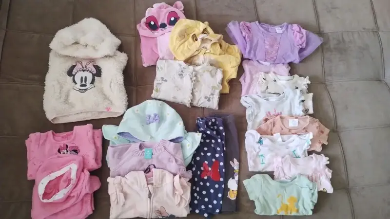 Lote de ropa Disney niña