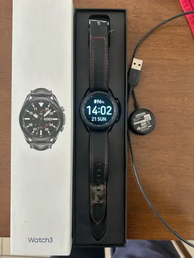 Smartwatch negro con cargador - miniatura 3