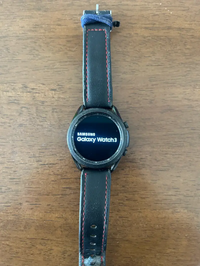 Smartwatch negro con cargador - 5