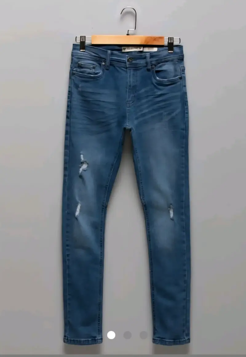 Jeans con efecto desgastado