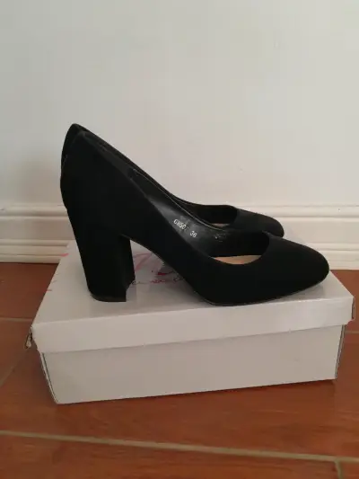 Zapatos taco alto negros - miniatura 4