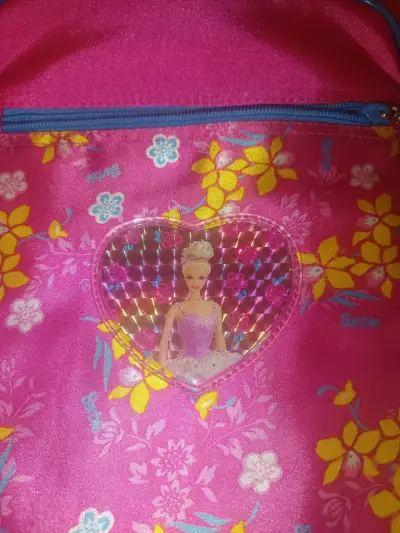 mochilas Barbie 90 vintage 1 Nueva y 1 usada - miniatura 3