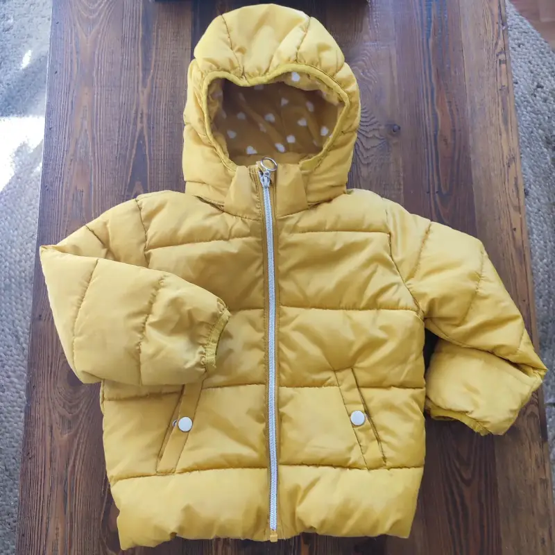 Chaqueta mostaza niña