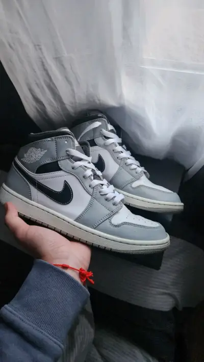Jordan 1 mid light smoke grey - miniatura 1