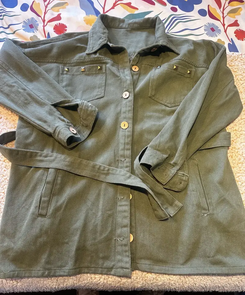 Chaqueta verde militar con cinturón - 1