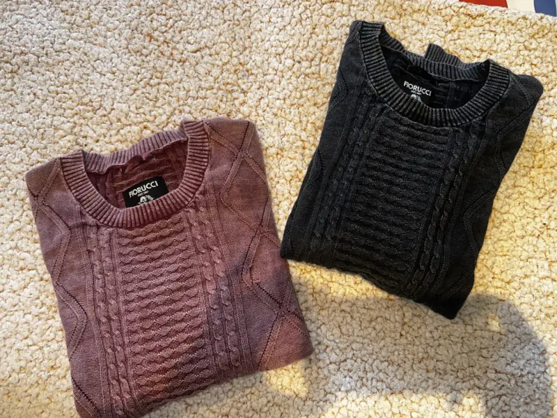 Set de sweaters Fiorucci morados y negros - 1