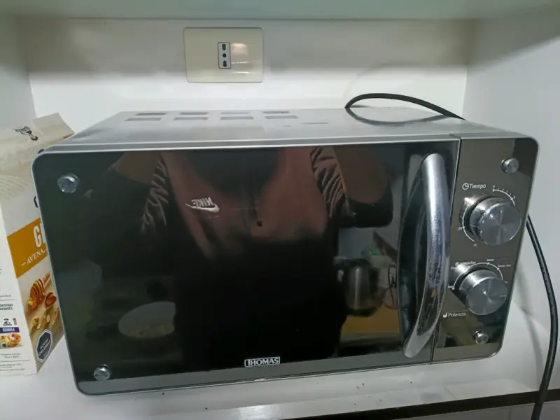 Horno microondas Thomas negro - 4