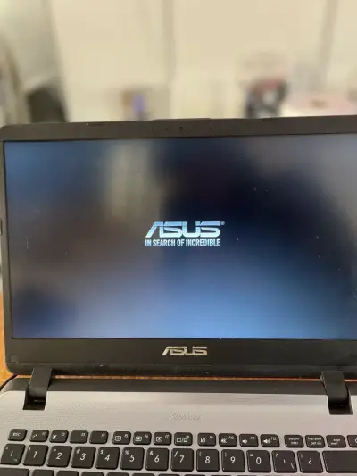 Notebook ASUS X407M 14 pulgadas - miniatura 3
