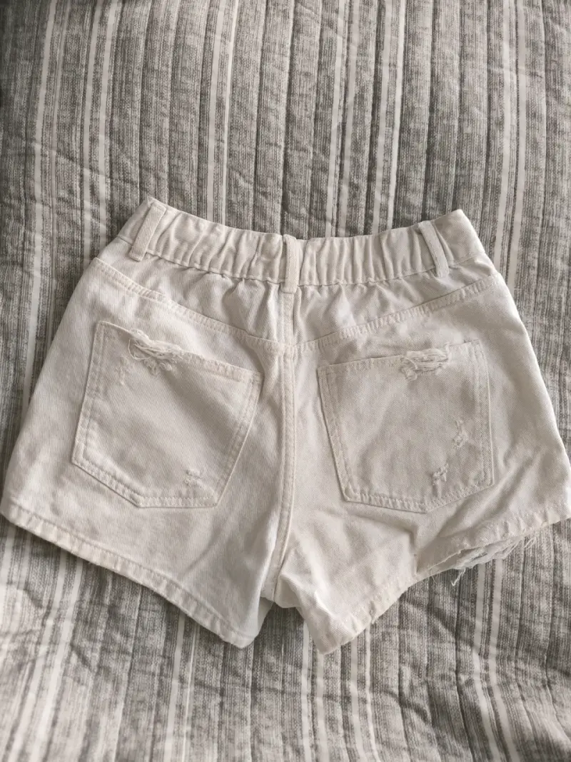 Shorts de mezclilla beige Zara - 2